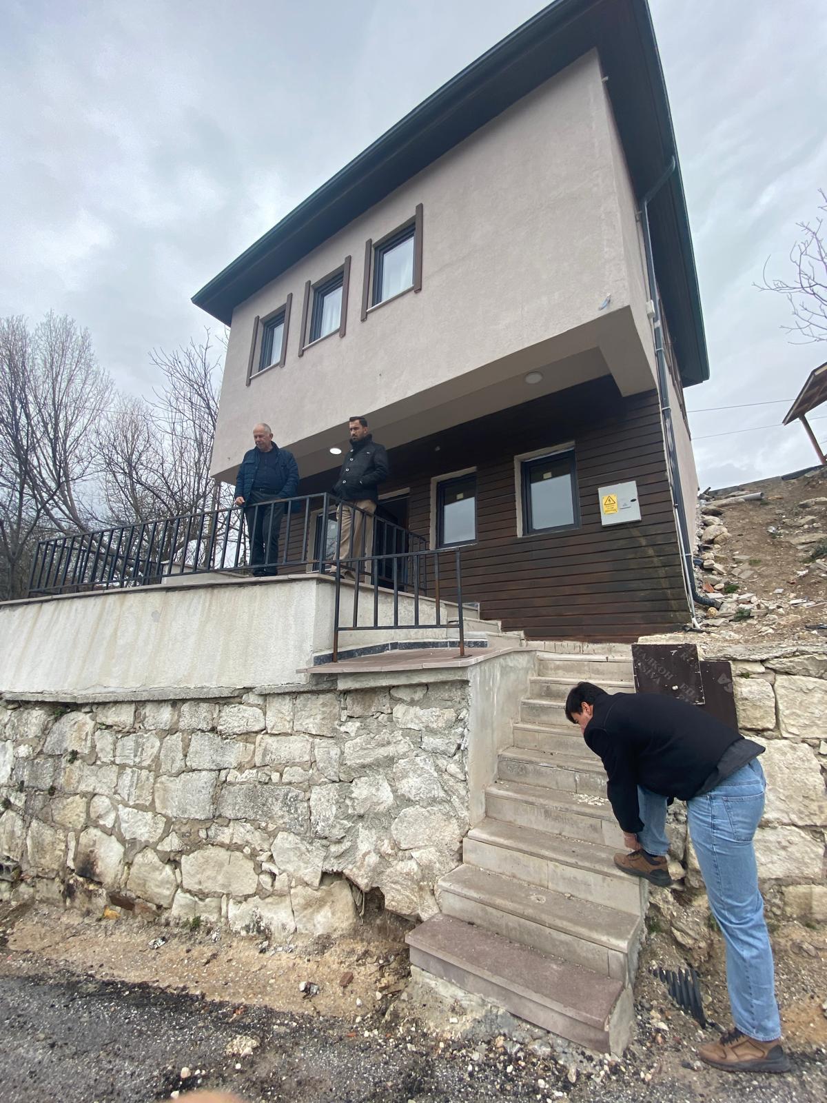 Çeşitli Mahallelerde Muhtarlık Yapım İşi